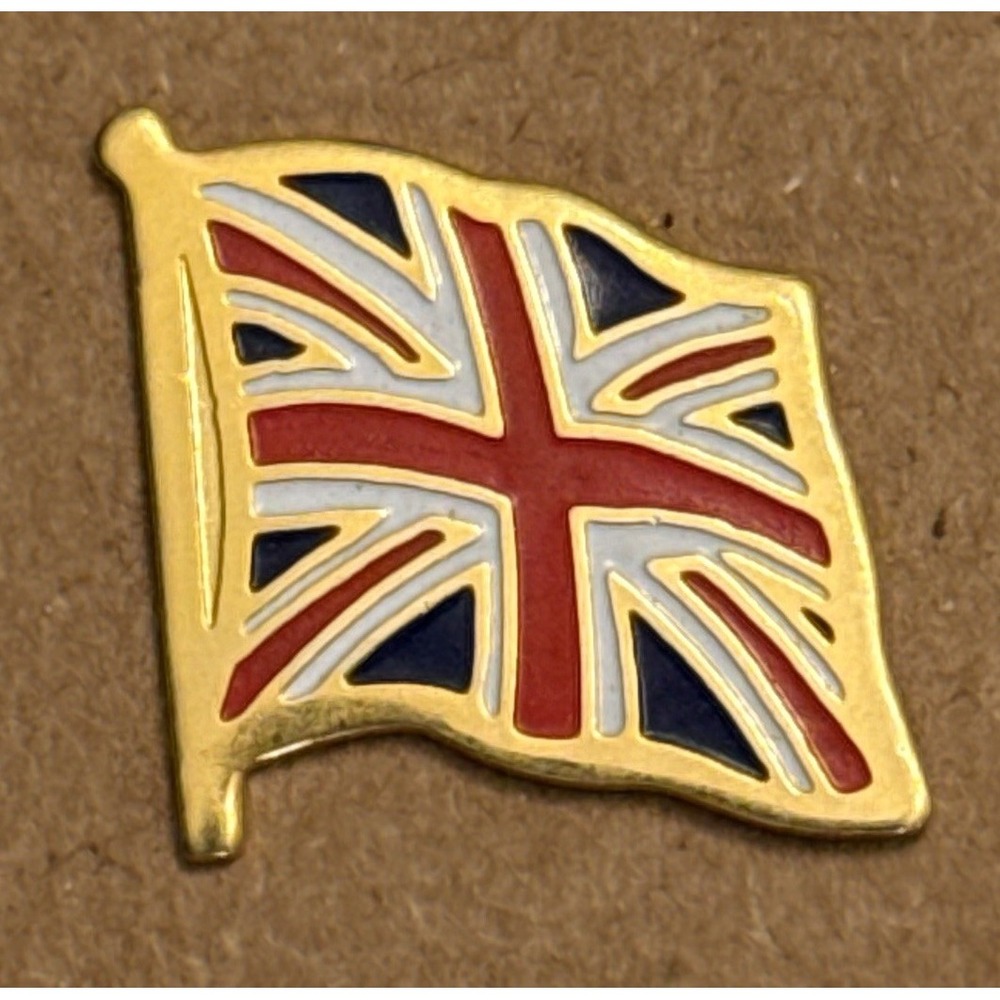 UK United Kingdom Wavy Union Jack Flag GoldLapel Pin VTG